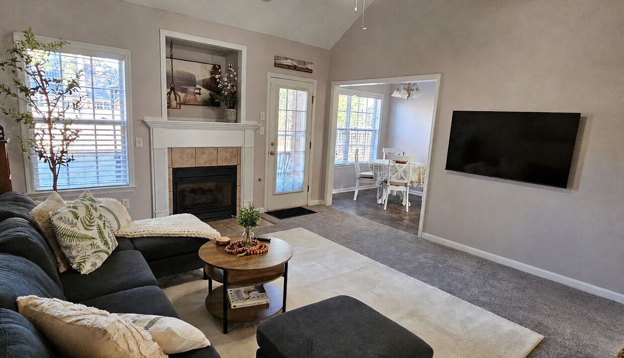 Photo of Livingroom in Grovetown