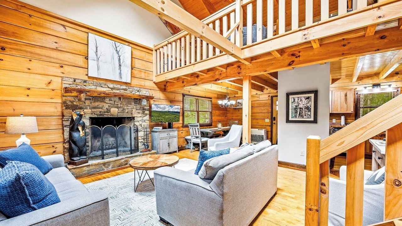 Photo of Livingroom in Charter Hills