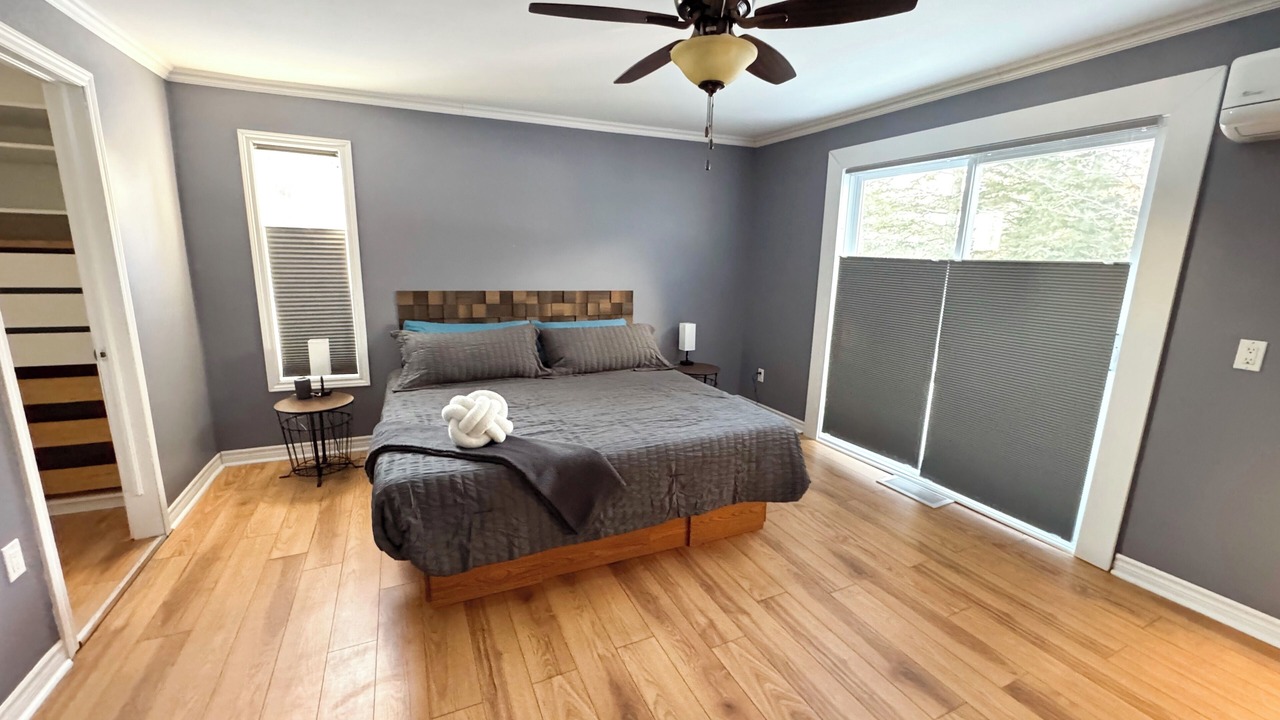 Photo of Bedroom in Clarendon