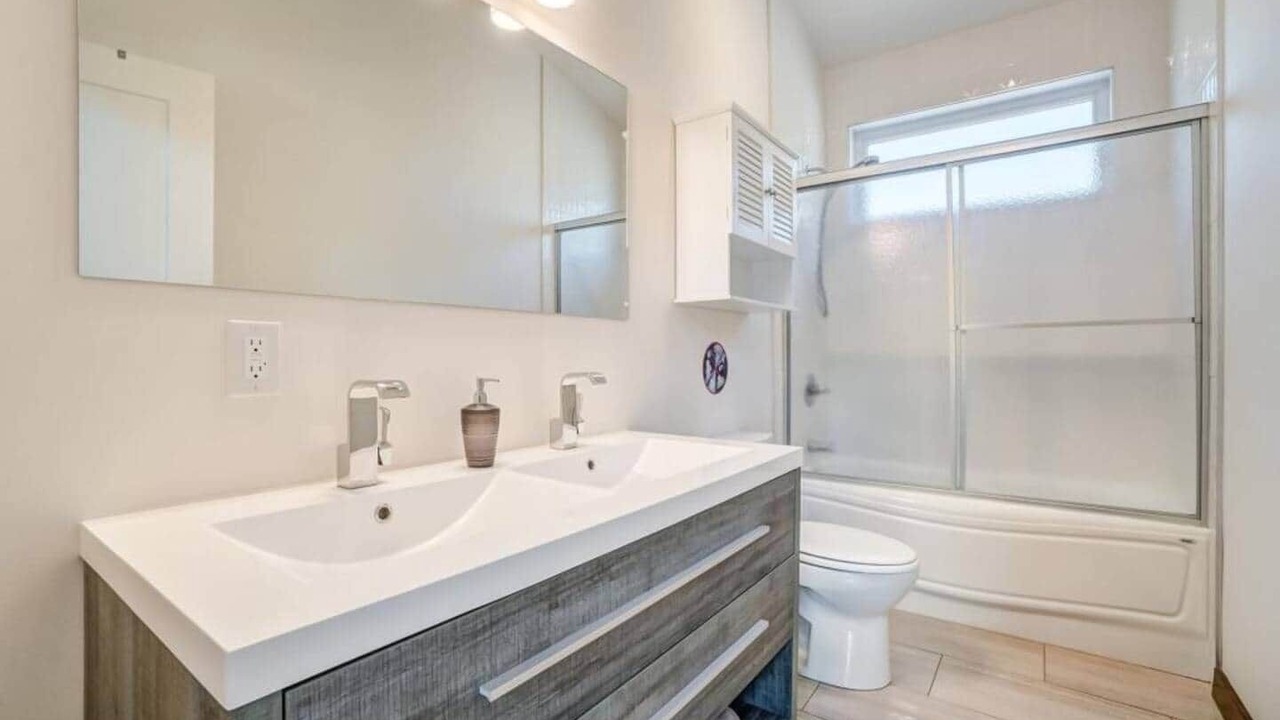 Photo of Bathroom in Cheneville