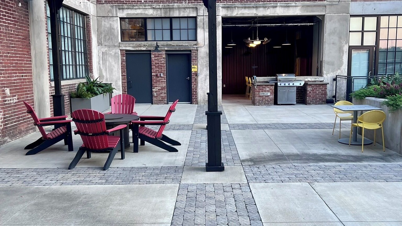 Photo of Outdoor in Uptown