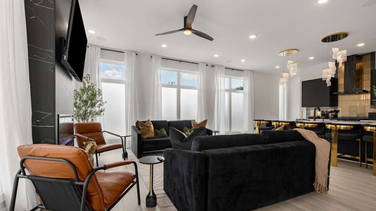 Photo of Livingroom in Cumberland Gardens