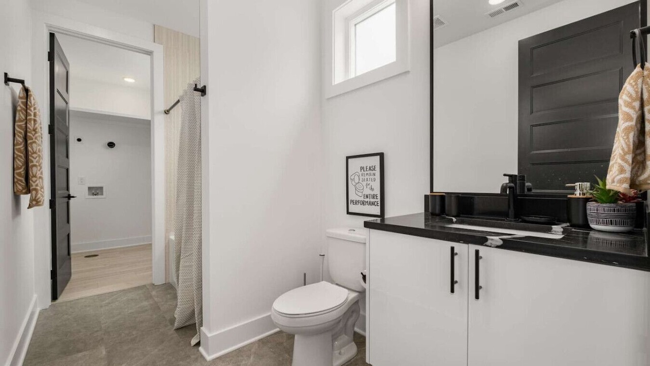 Photo of Bathroom in Cumberland Gardens