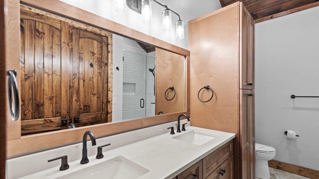 Photo of Bathroom in Beech Mountain