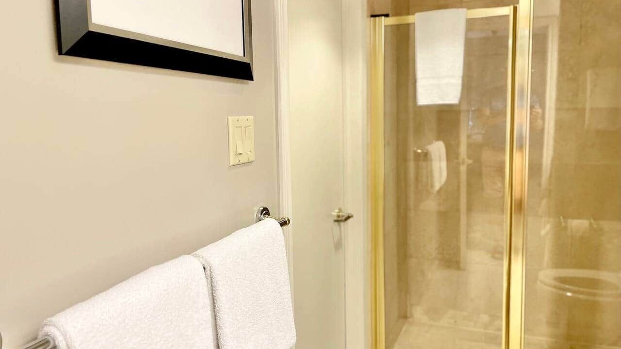 Photo of Bathroom in Oro-Medonte