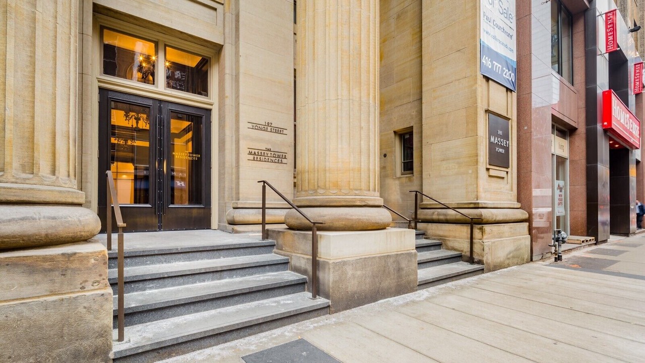 Photo of Outdoor in Downtown Toronto