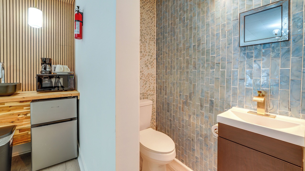 Photo of Bathroom in Bellepoint