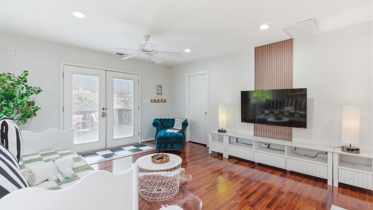 Photo of Livingroom in Cramerton