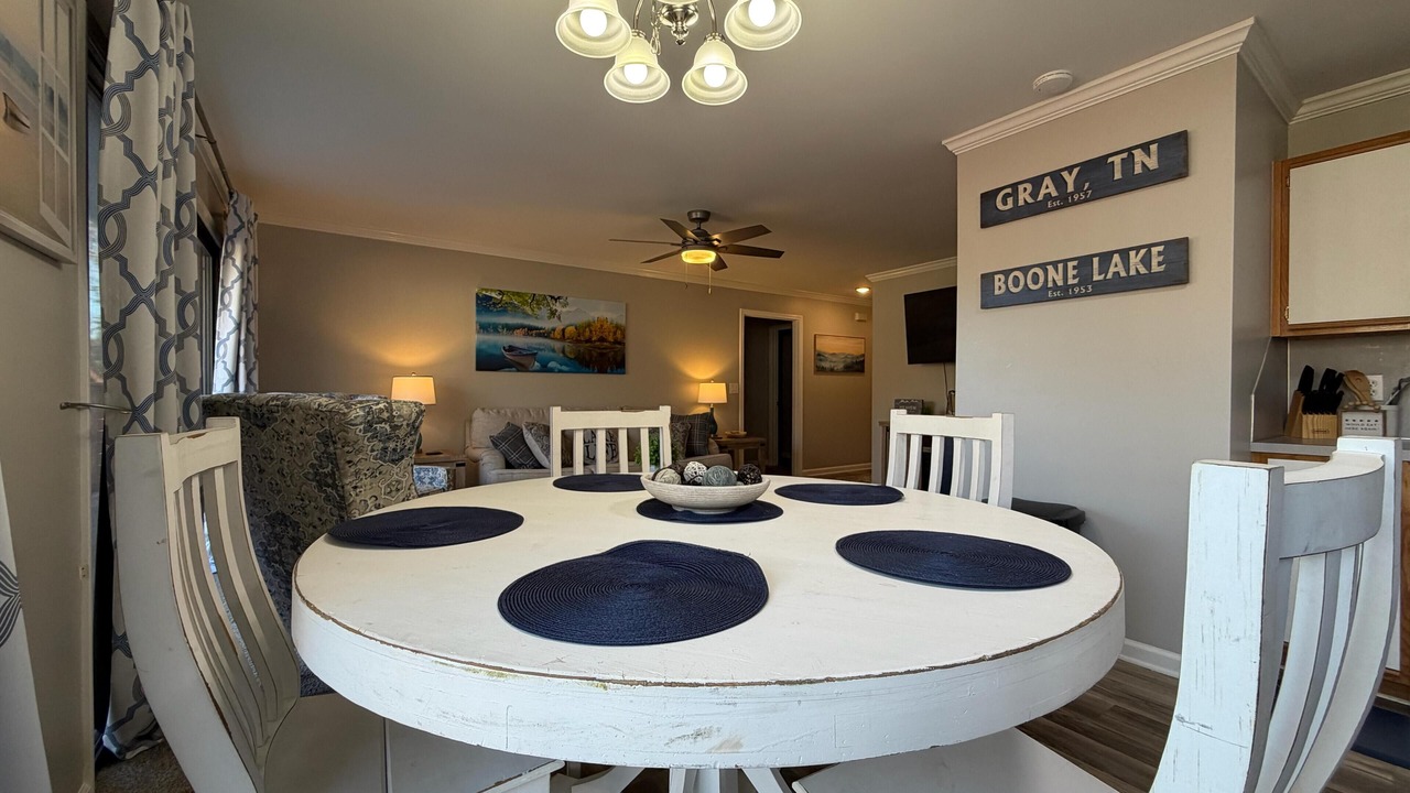 Photo of Bedroom in Oak Grove