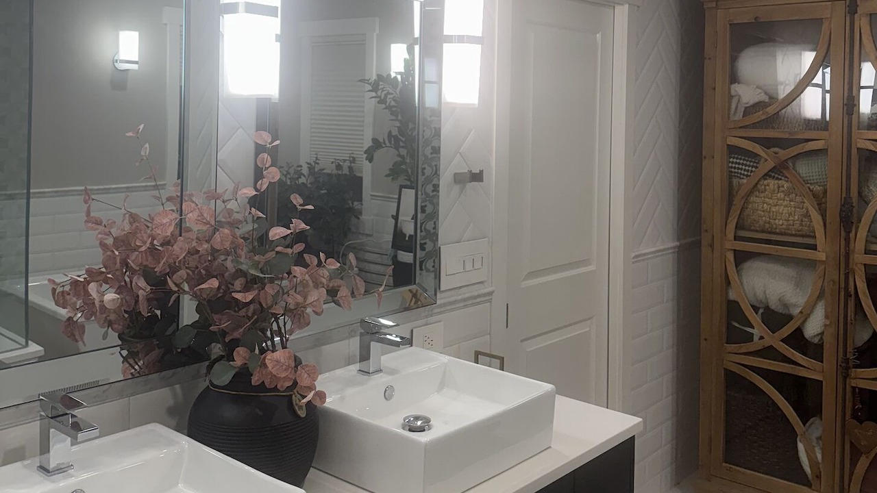 Photo of Bathroom in Cougar Ridge