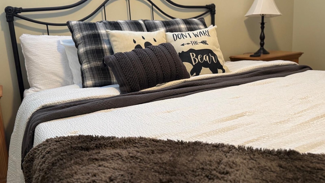 Photo of Bedroom in Bakersville
