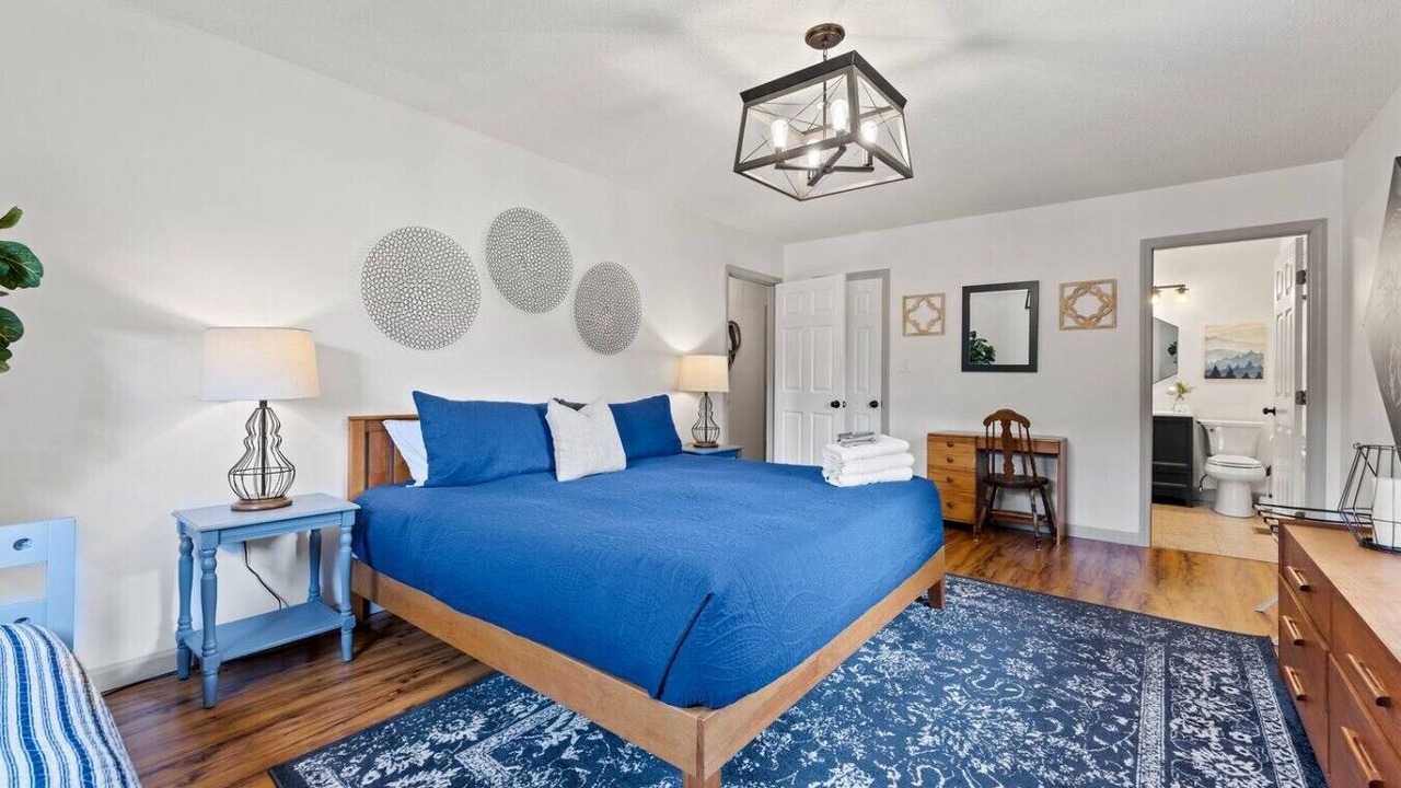 Photo of Bedroom in Arden