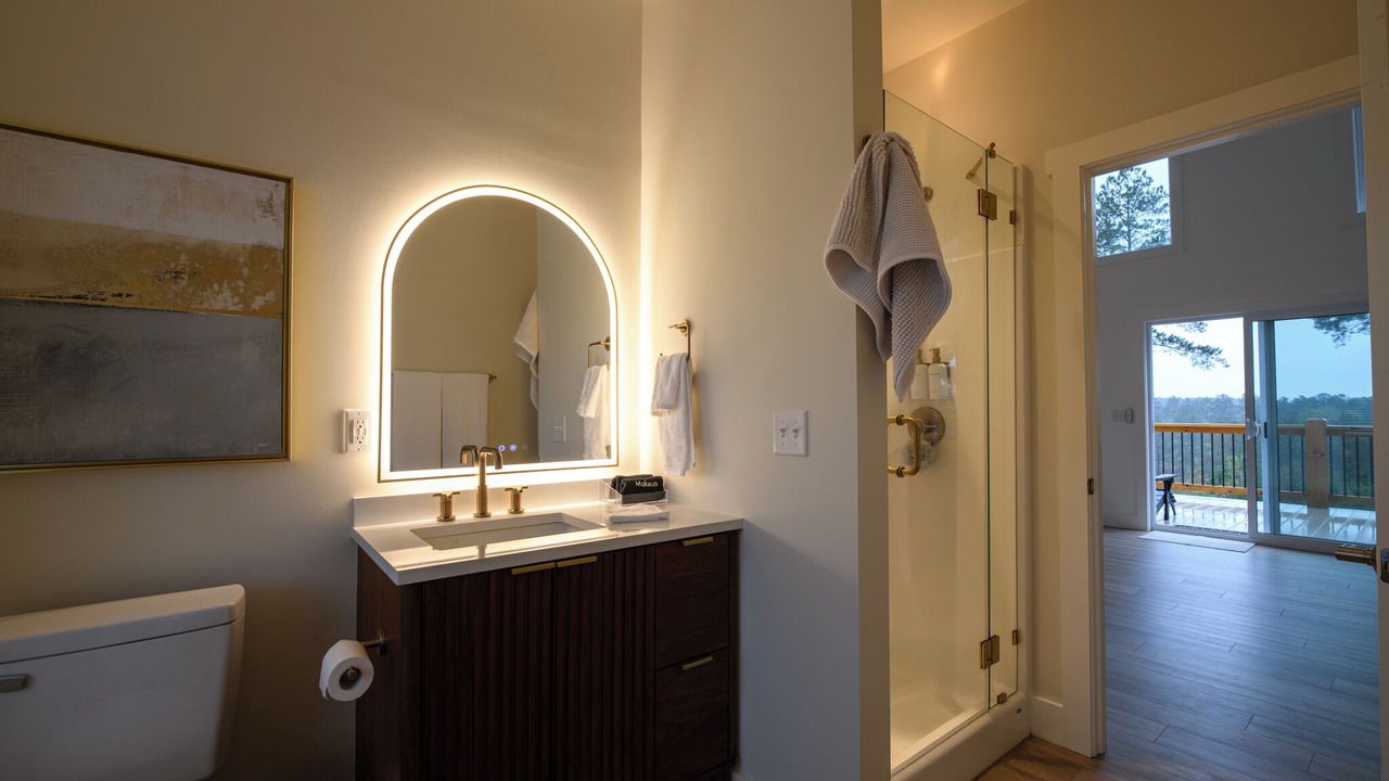 Photo of Bathroom in Hickory