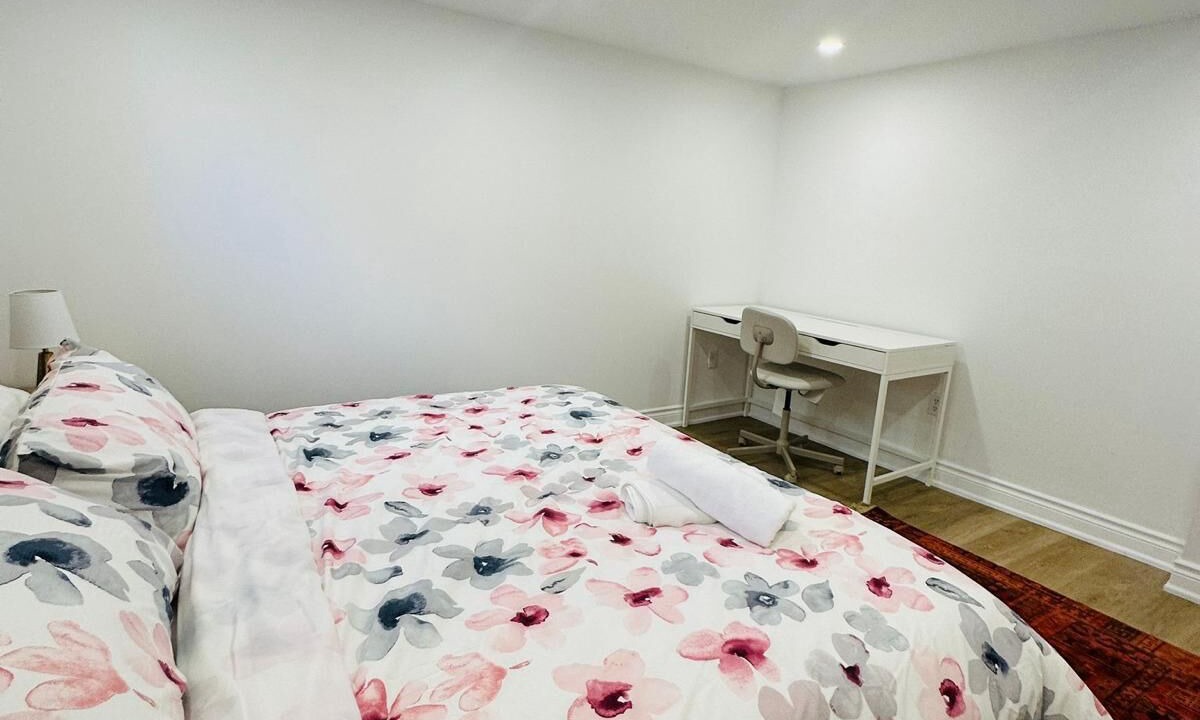 Photo of Bedroom in Richmond Hill