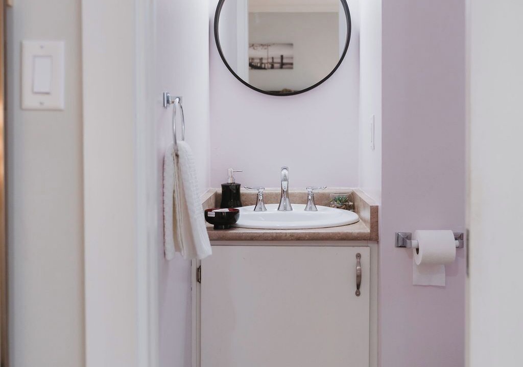 Photo of Bathroom in Harrison Hot Springs