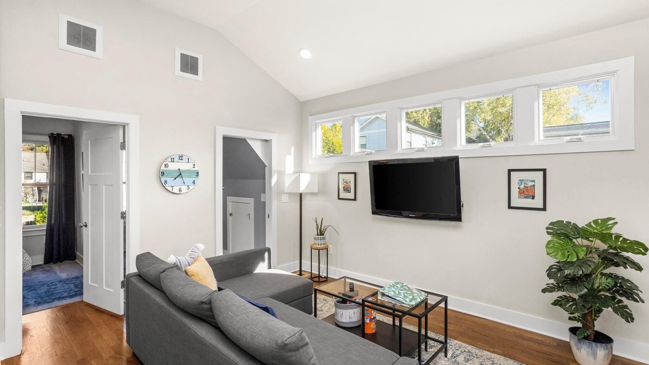 Photo of Livingroom in Historic Edgefield