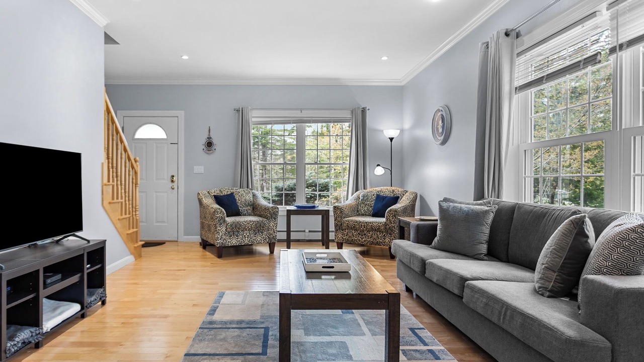 Photo of Livingroom in Salsbury Cove