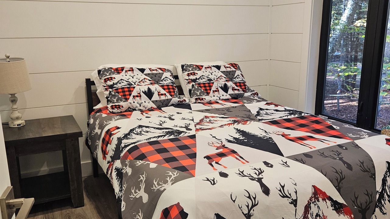 Photo of Bedroom in Armour