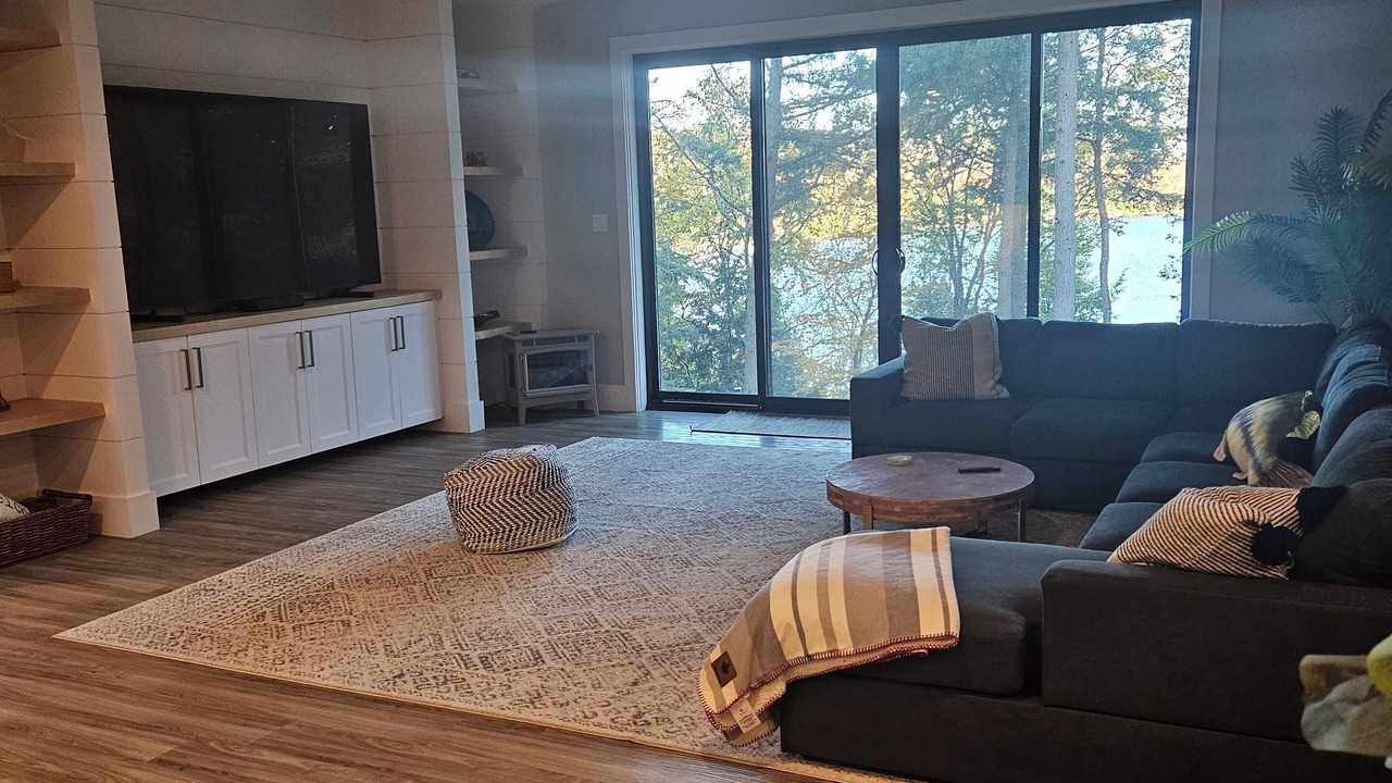 Photo of Livingroom in Armour