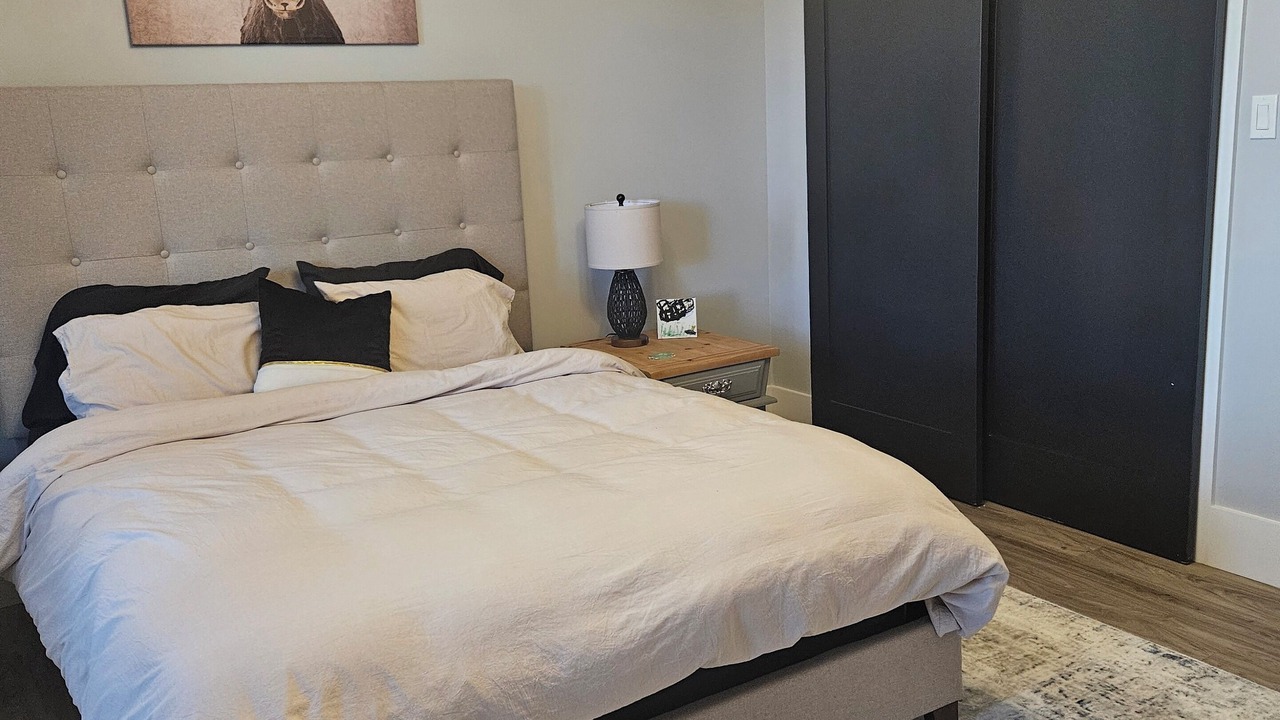 Photo of Bedroom in Armour