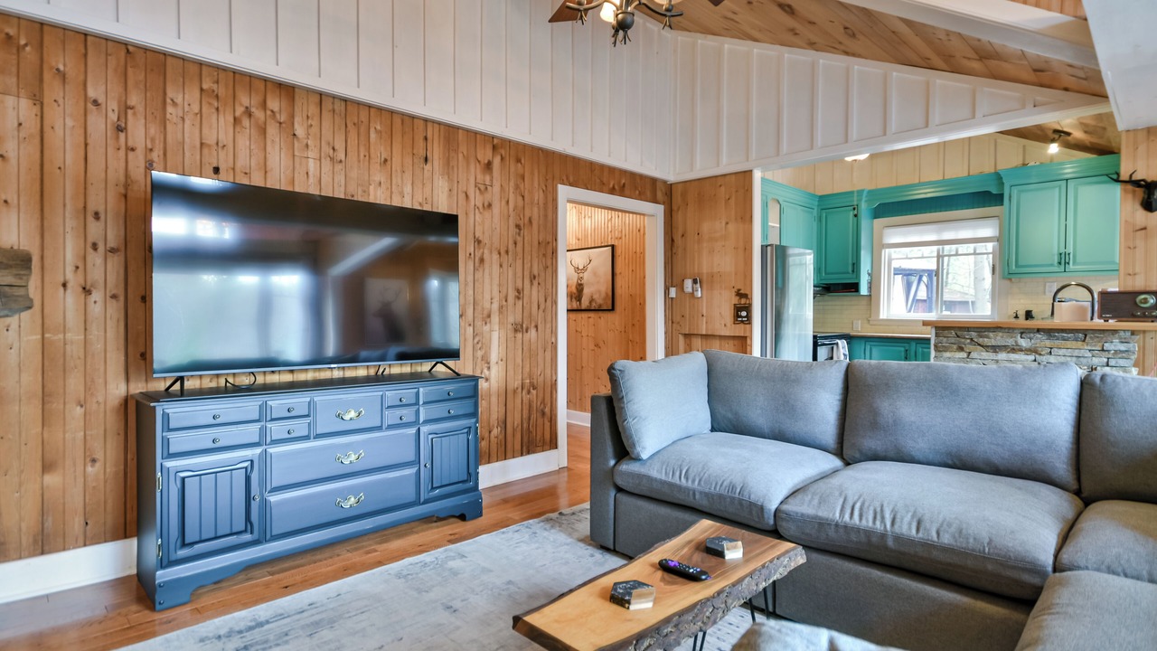 Photo of Livingroom in Washago