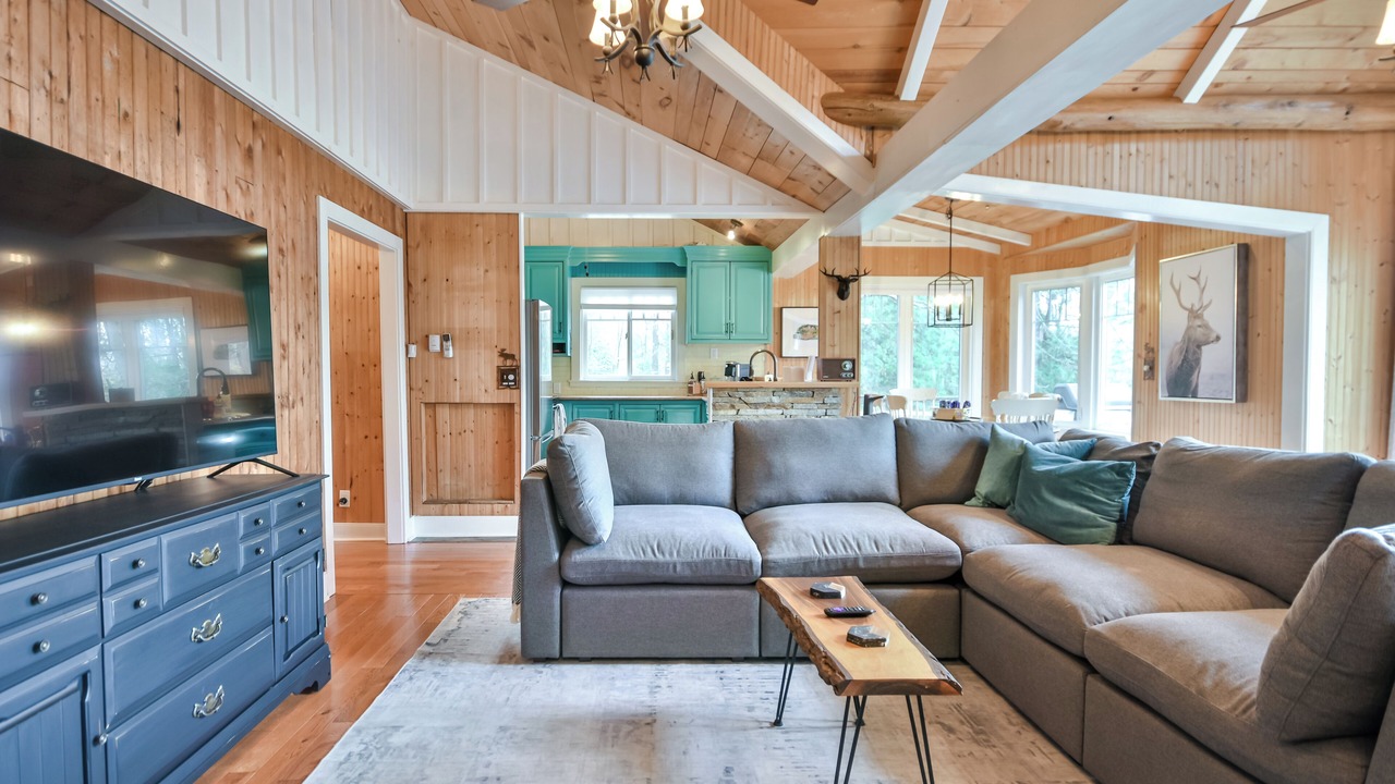Photo of Livingroom in Washago