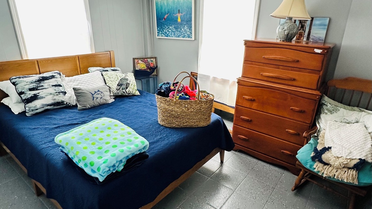 Photo of Bedroom in Crescent Beach