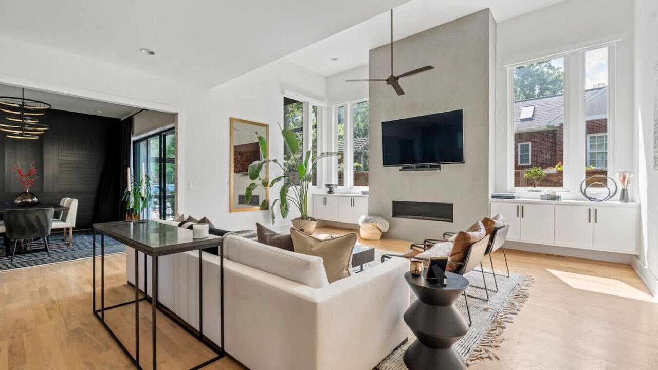 Photo of Livingroom in Green Hills