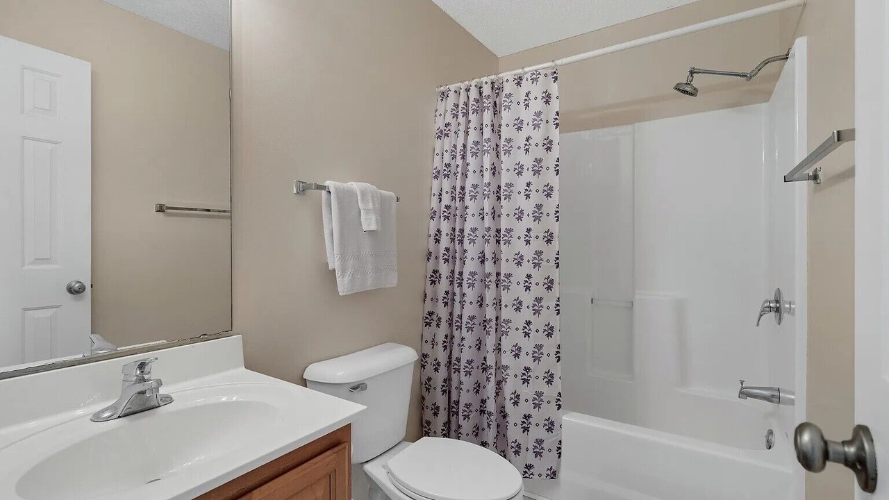 Photo of Bathroom in Waterford Plantation