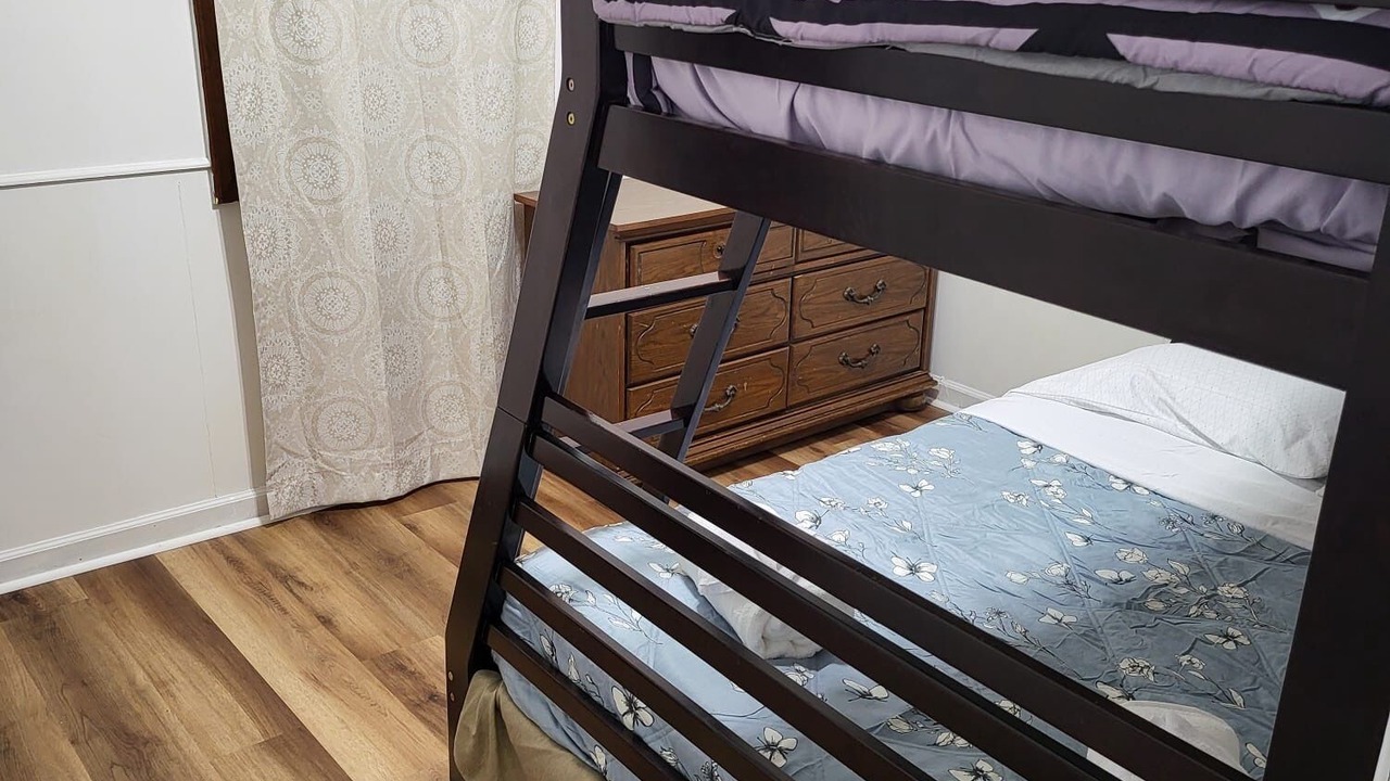 Photo of Bedroom in Centerville