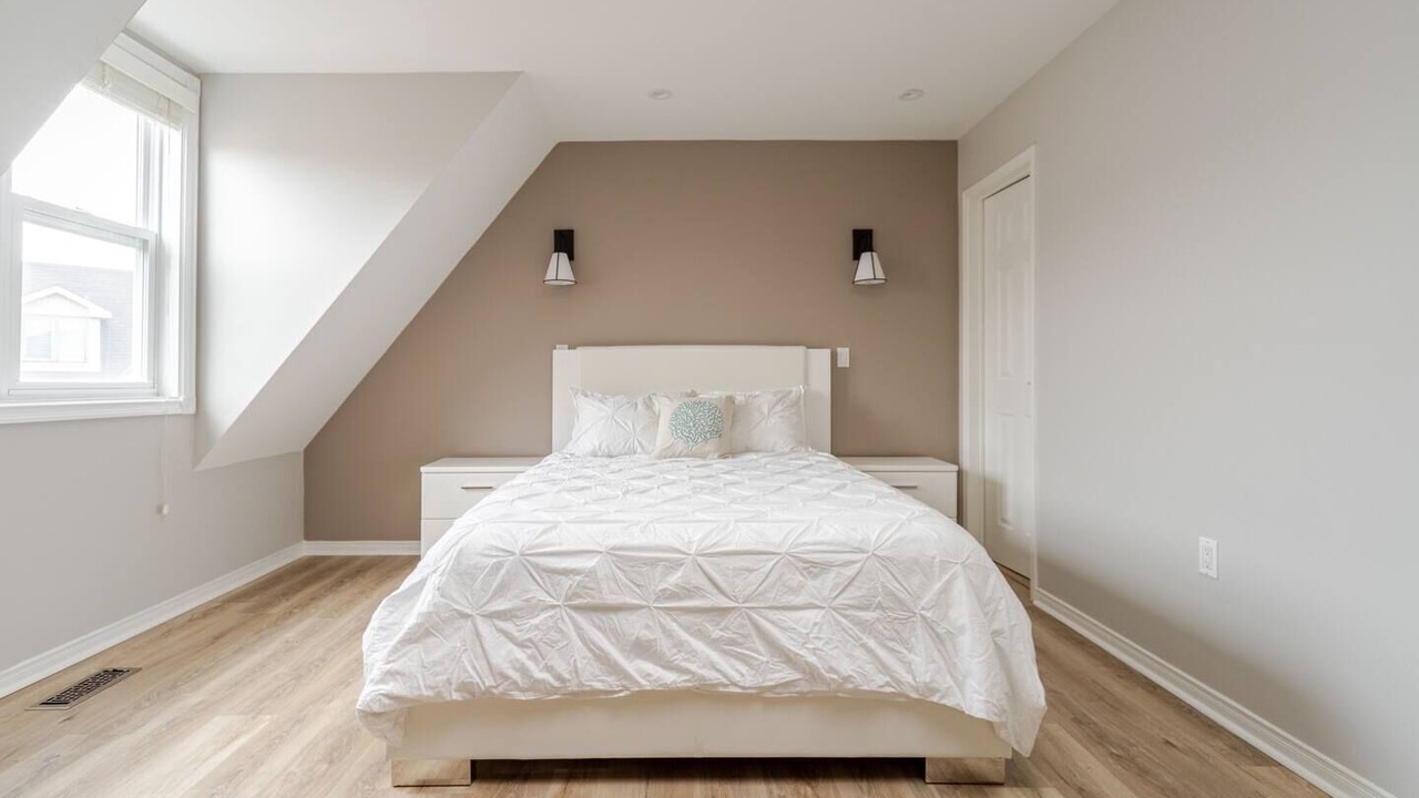 Photo of Bedroom in Richmond Hill