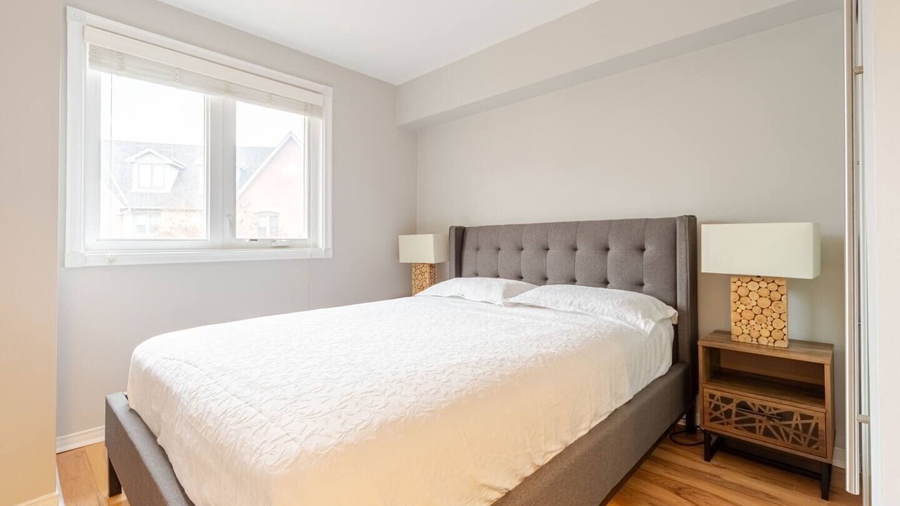 Photo of Bedroom in Richmond Hill