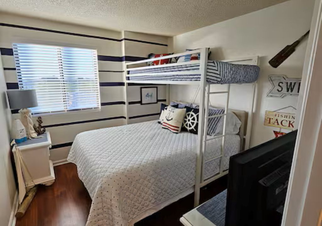 Photo of Bedroom in Windy Hill