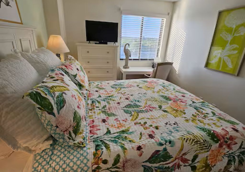 Photo of Bedroom in Windy Hill