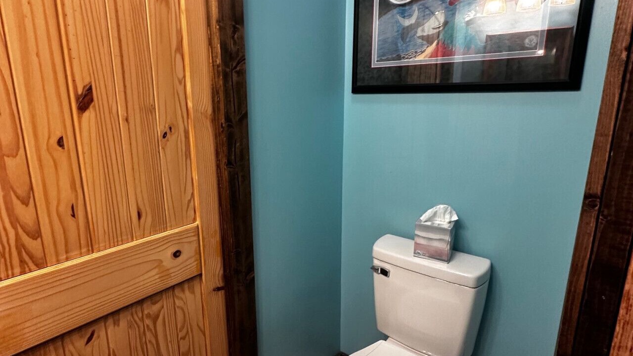 Photo of Bathroom in Mouth of Wilson