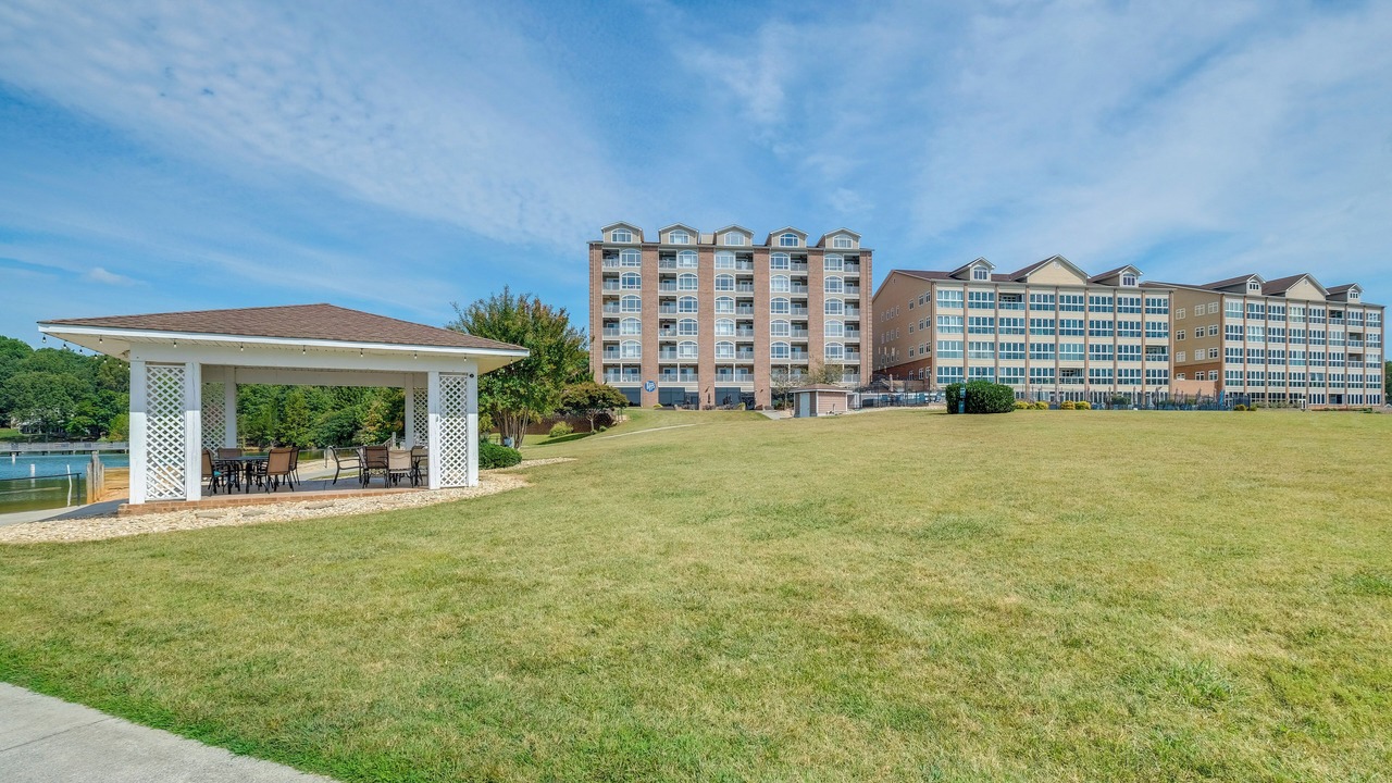 Photo of Outdoor in Smith Mountain Lake