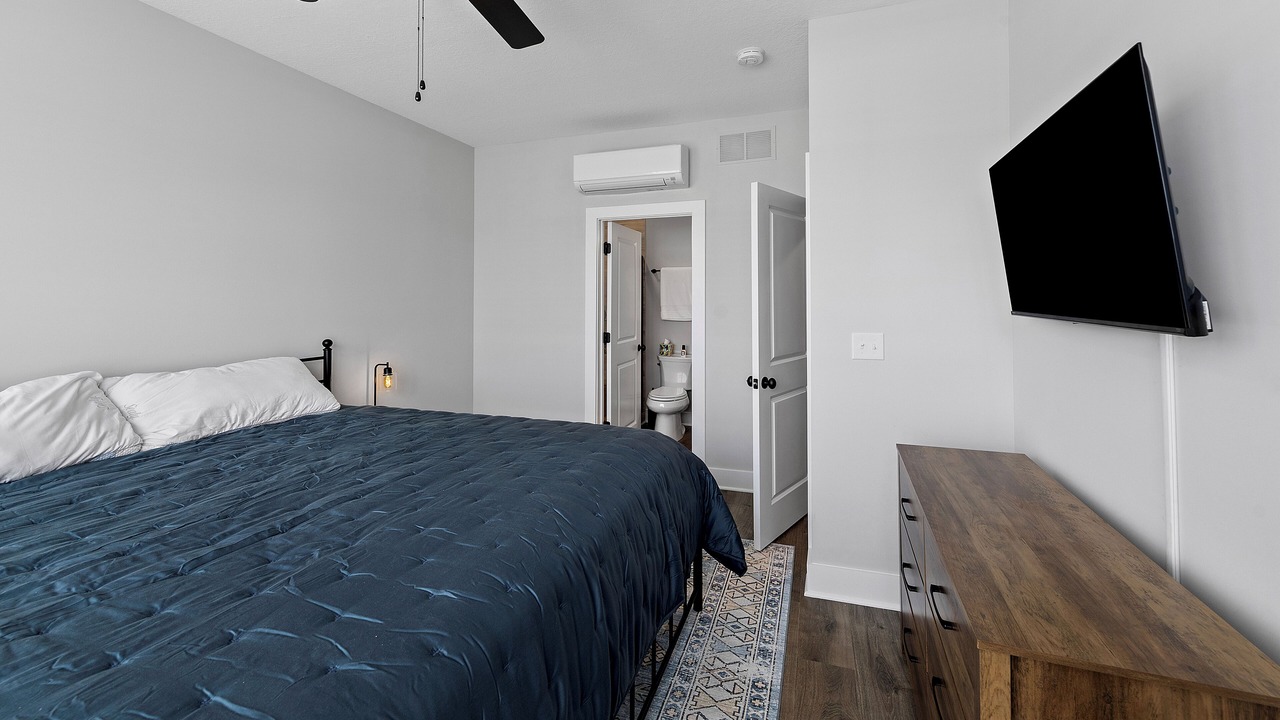 Photo of Bedroom in Knoxville