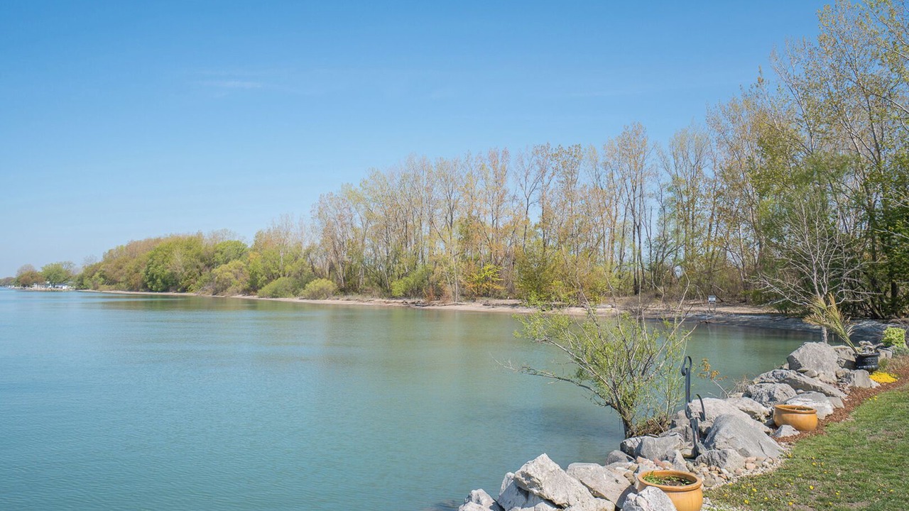 Photo of Others in Amherstburg