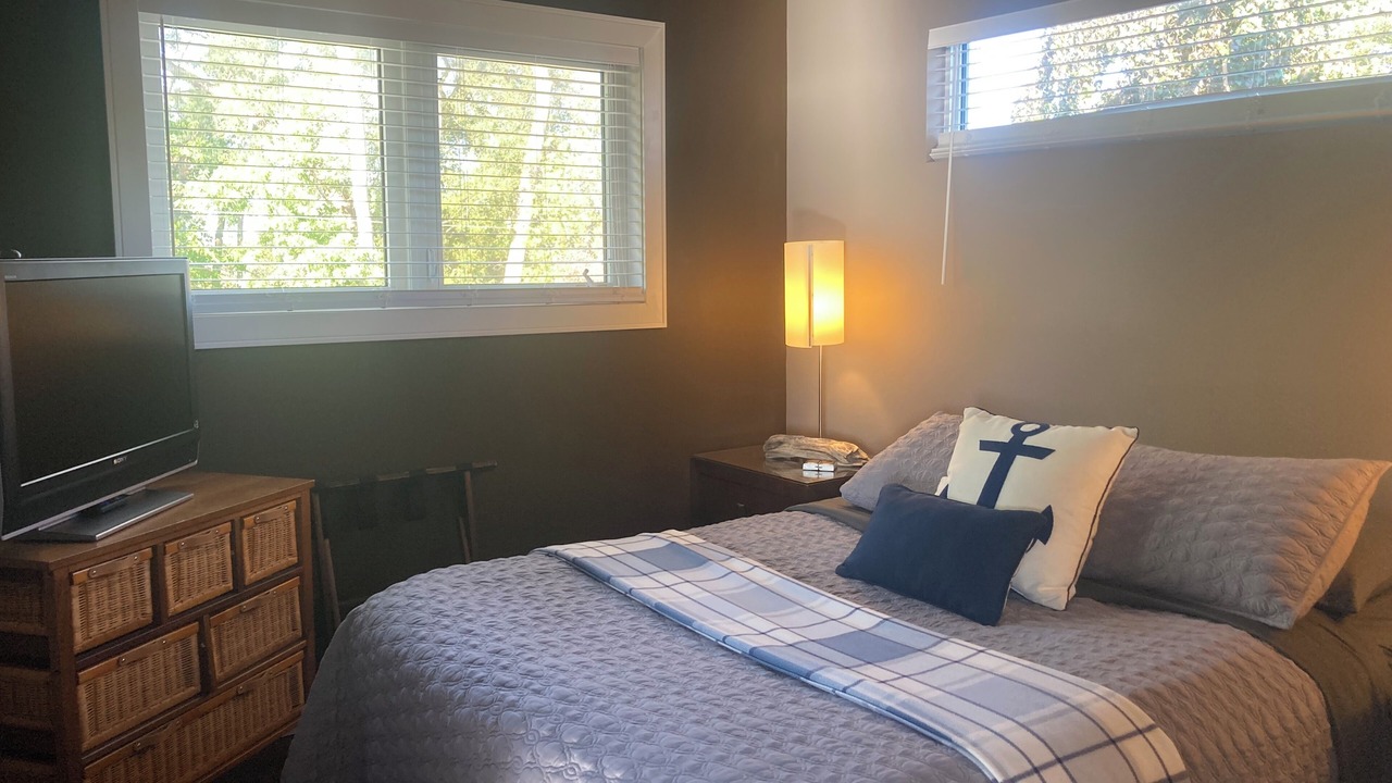 Photo of Bedroom in Amherstburg
