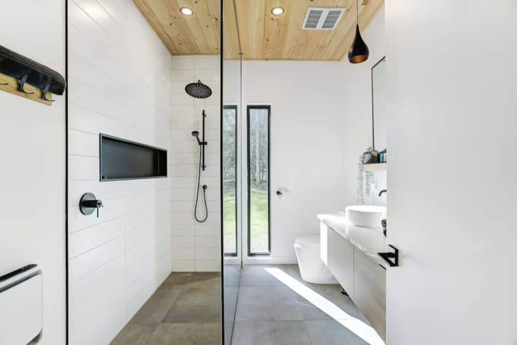 Photo of Bathroom in Saint Come