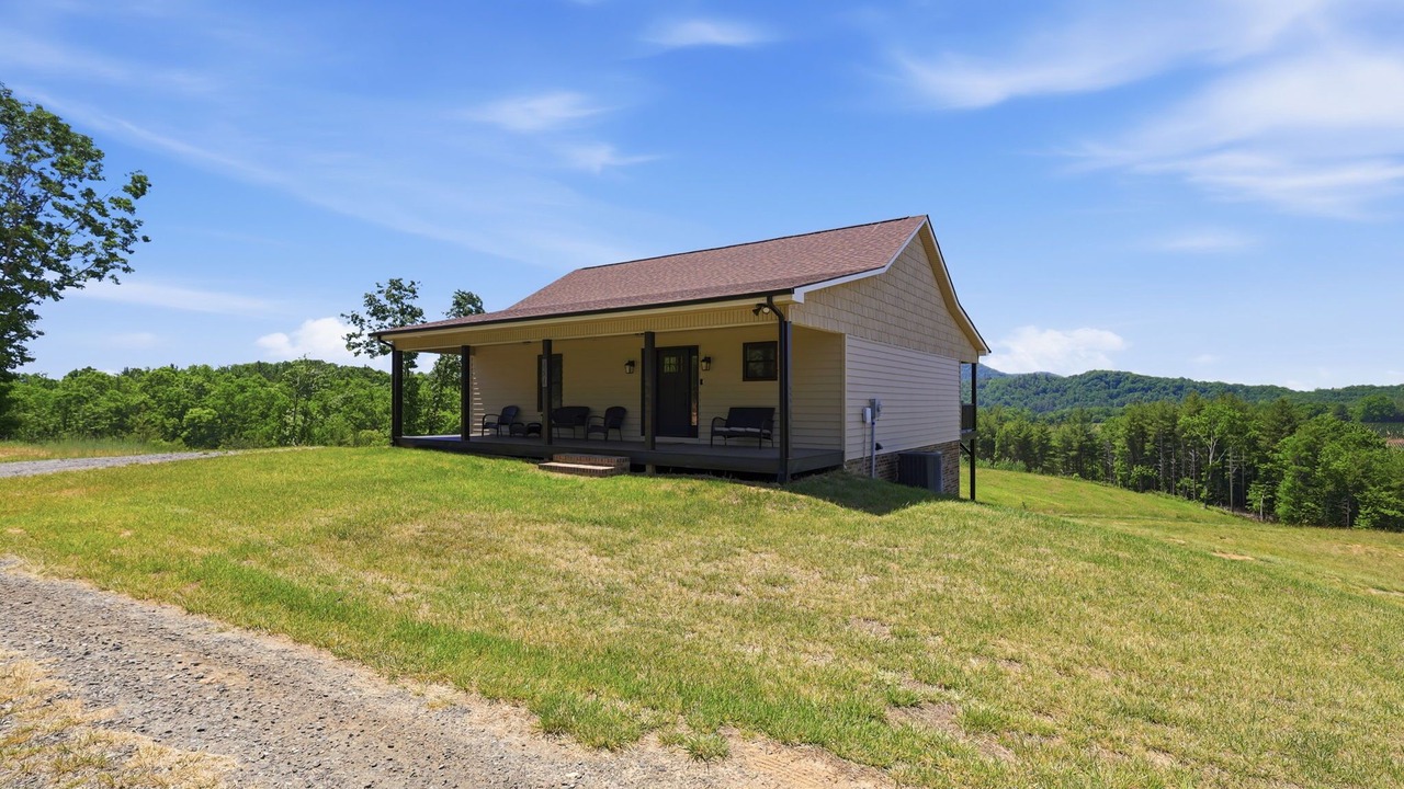 Photo of Outdoor in West Jefferson