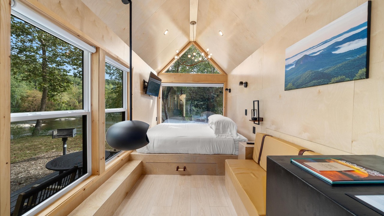 Photo of Bedroom in Arden