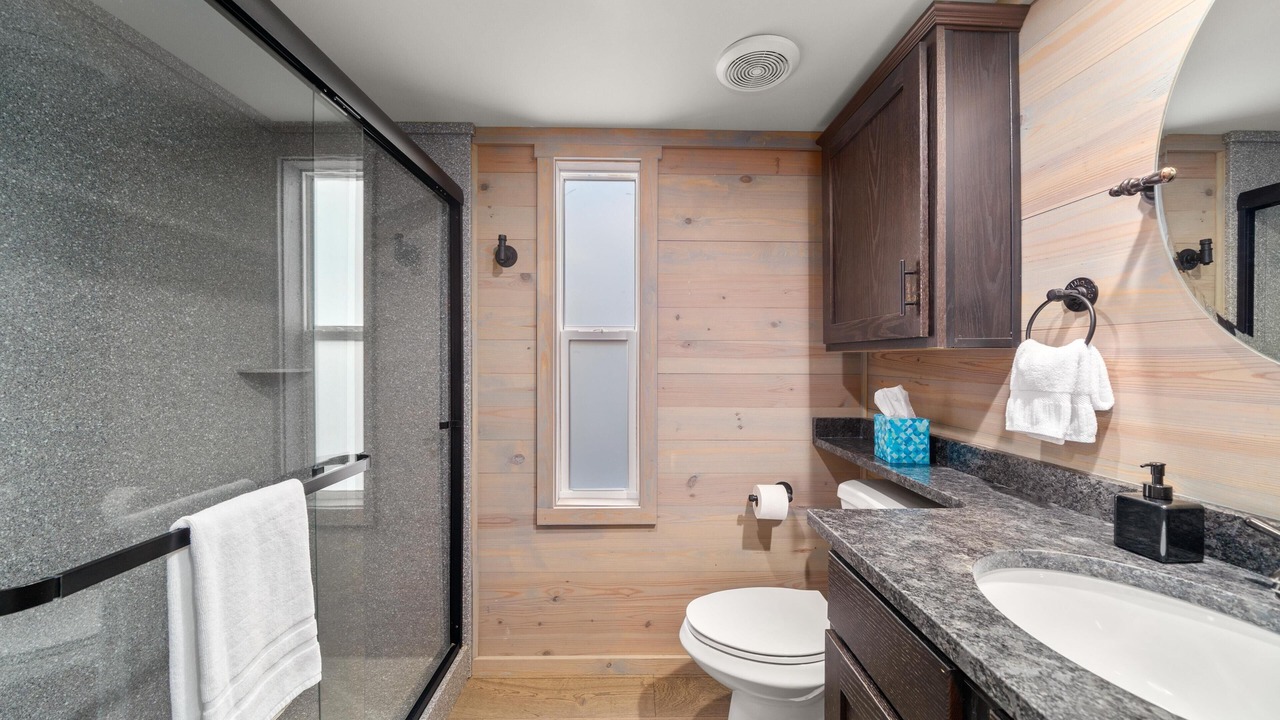 Photo of Bathroom in Arden