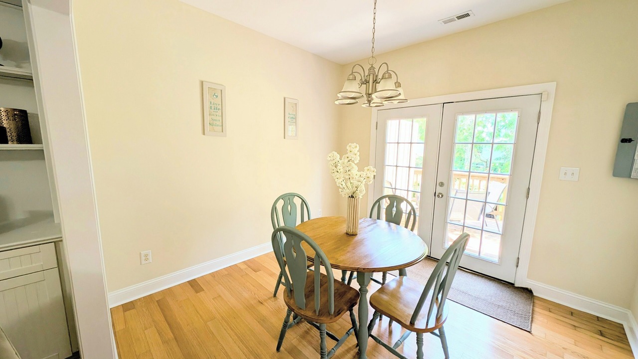 Photo of Livingroom in Swansboro