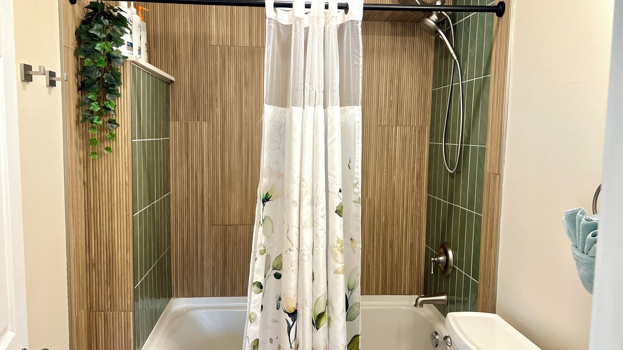 Photo of Bathroom in Golden
