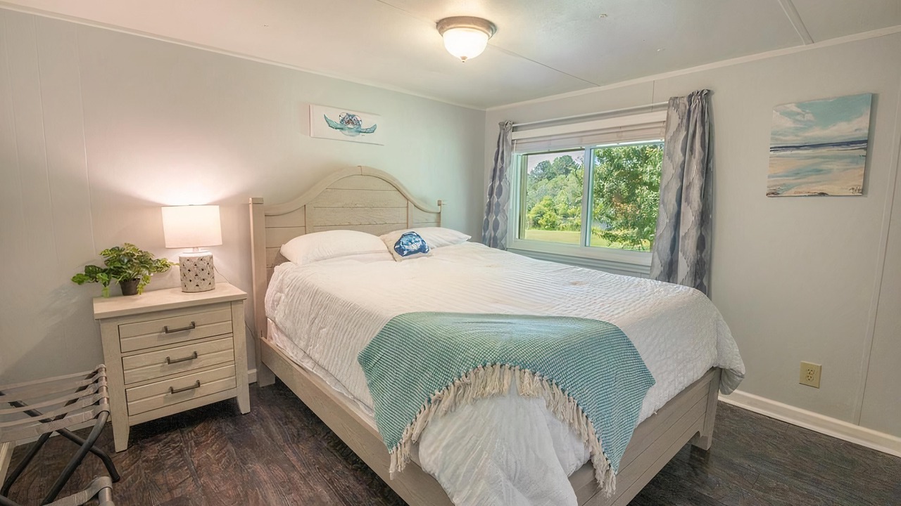 Photo of Bedroom in Summerton