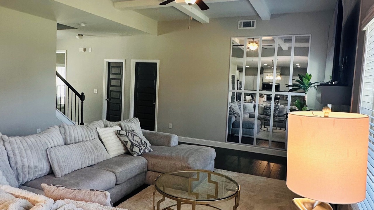 Photo of Livingroom in Dacula