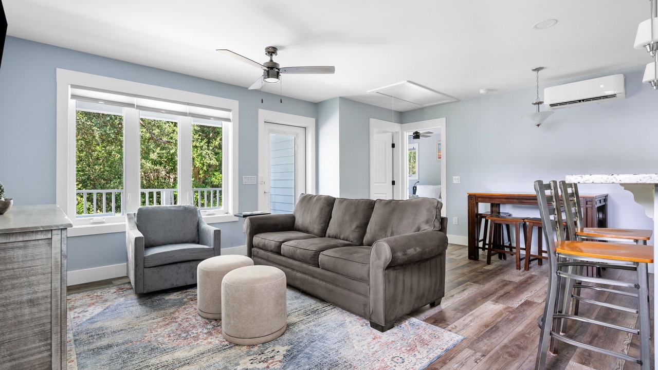 Photo of Livingroom in Charleston