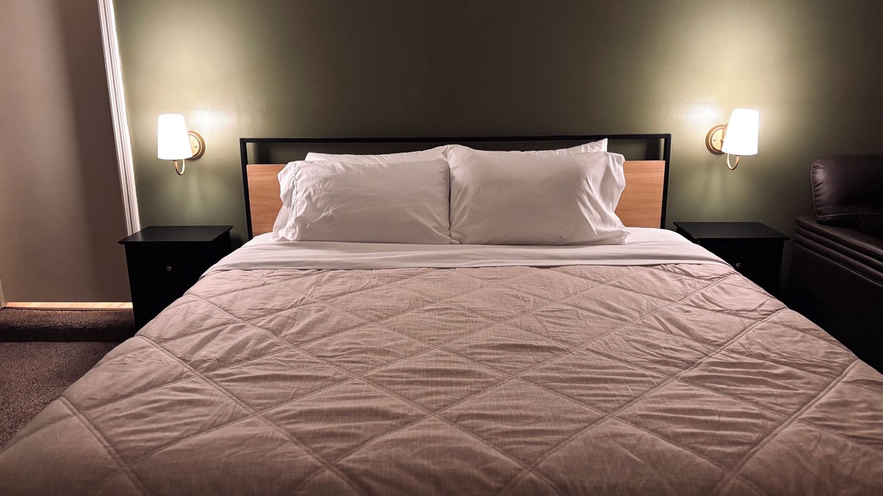 Photo of Bedroom in Maryville