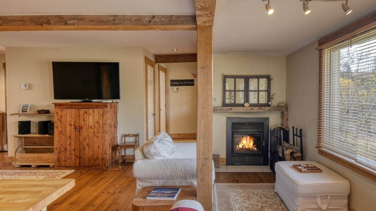 Photo of Livingroom in Lac Superieur Village